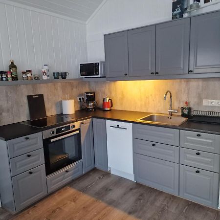 Cottage - Two Bedrooms ブリョンドゥオース エクステリア 写真
