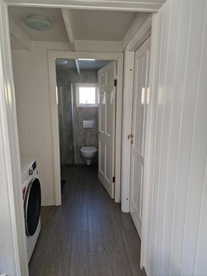Cottage - Two Bedrooms ブリョンドゥオース エクステリア 写真